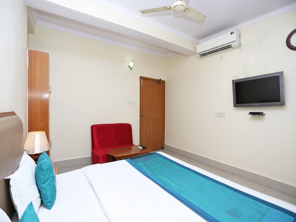 Oyo 10788 Hotel Harisons Continental Patna (Bihar) Esterno foto