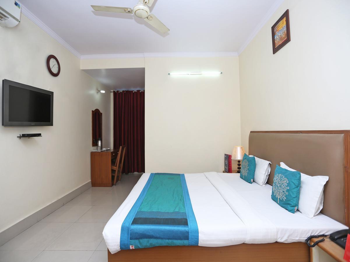 Oyo 10788 Hotel Harisons Continental Patna (Bihar) Esterno foto